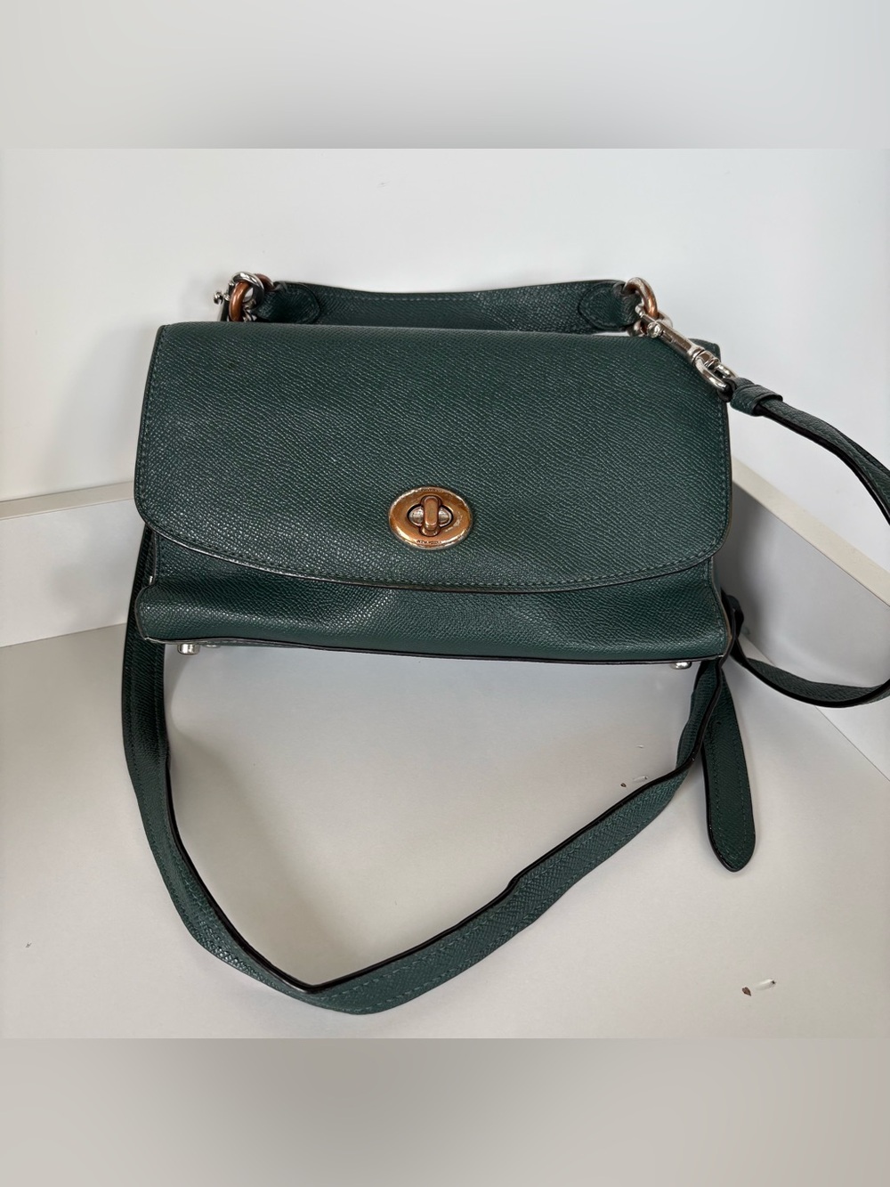 Vintage Coach Hunter Green Leather Turnlock Shoulder Bag Flap Crossbody
